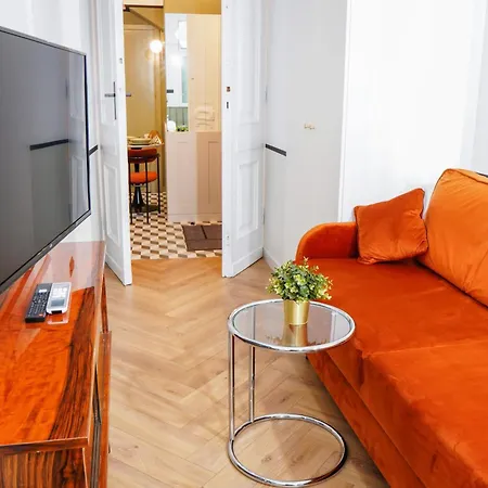 Nowy Swiat 28 3* Varsavia