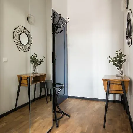 Apartament Nowy świat 28 3*