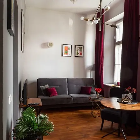 Apartament Nowy świat 28 3*