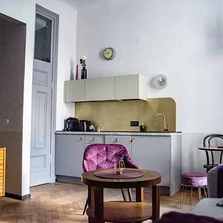 Nowy Swiat 28 Lägenhet Warszawa